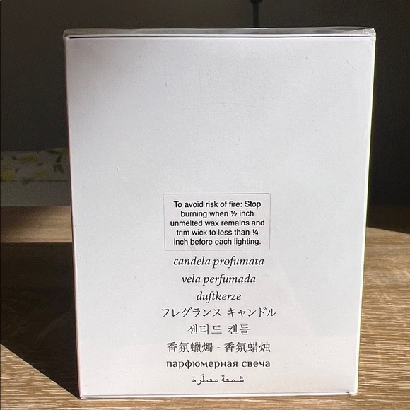 Diptyque Baies White Scented Candle bougie perfume berries - Picture 2 of 4